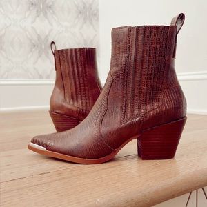 Women's Western Booties Animal Print Slip On Pointed Toe Boots